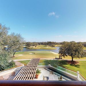 Golf Course View Room King Bed
